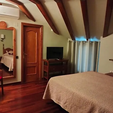 Aragueells Hotel