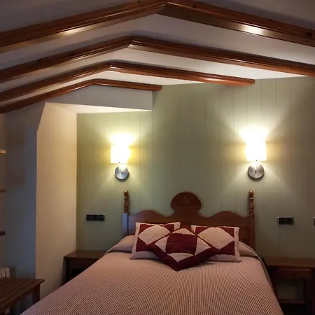 Hotel Aragueells 2*