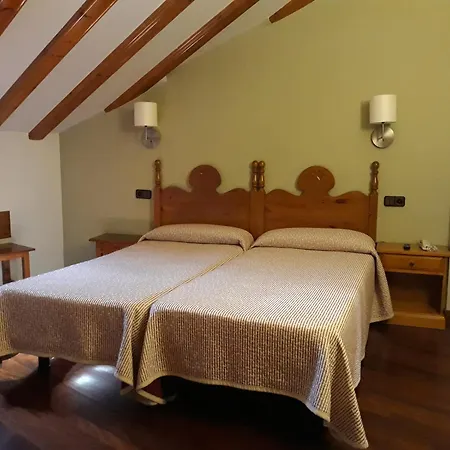 Hotel Aragueells 2*