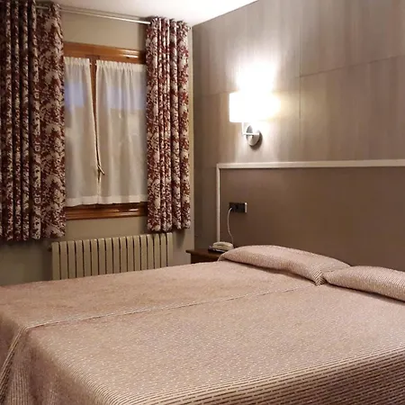Hotel Aragueells 2*