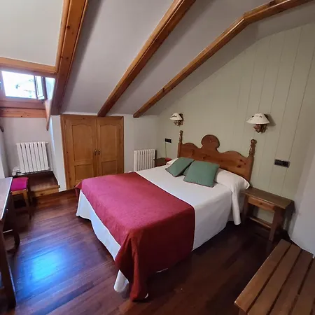 Hotel Aragueells 2*
