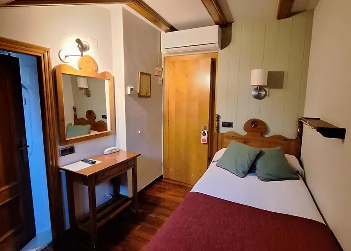 Hotell Aragueells 2*